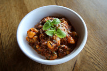 Load image into Gallery viewer, Maccheroni & Meat Sauce Family Pasta Dinner